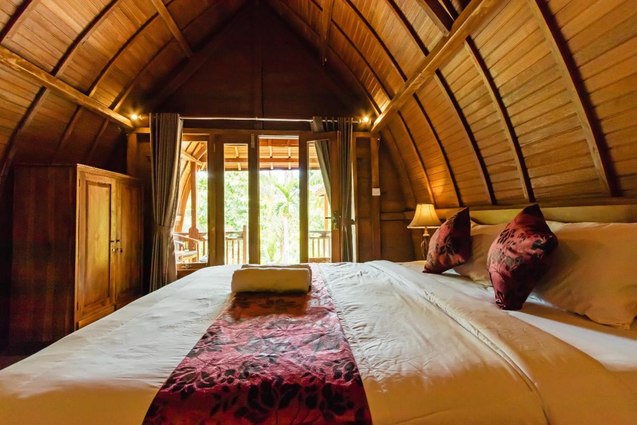 Kelingking Mesari Villa And Spa Batumadeg エクステリア 写真